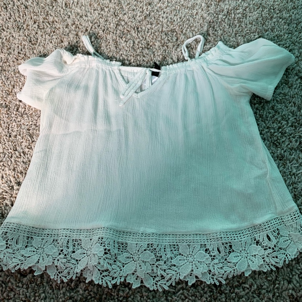 White dress shirt